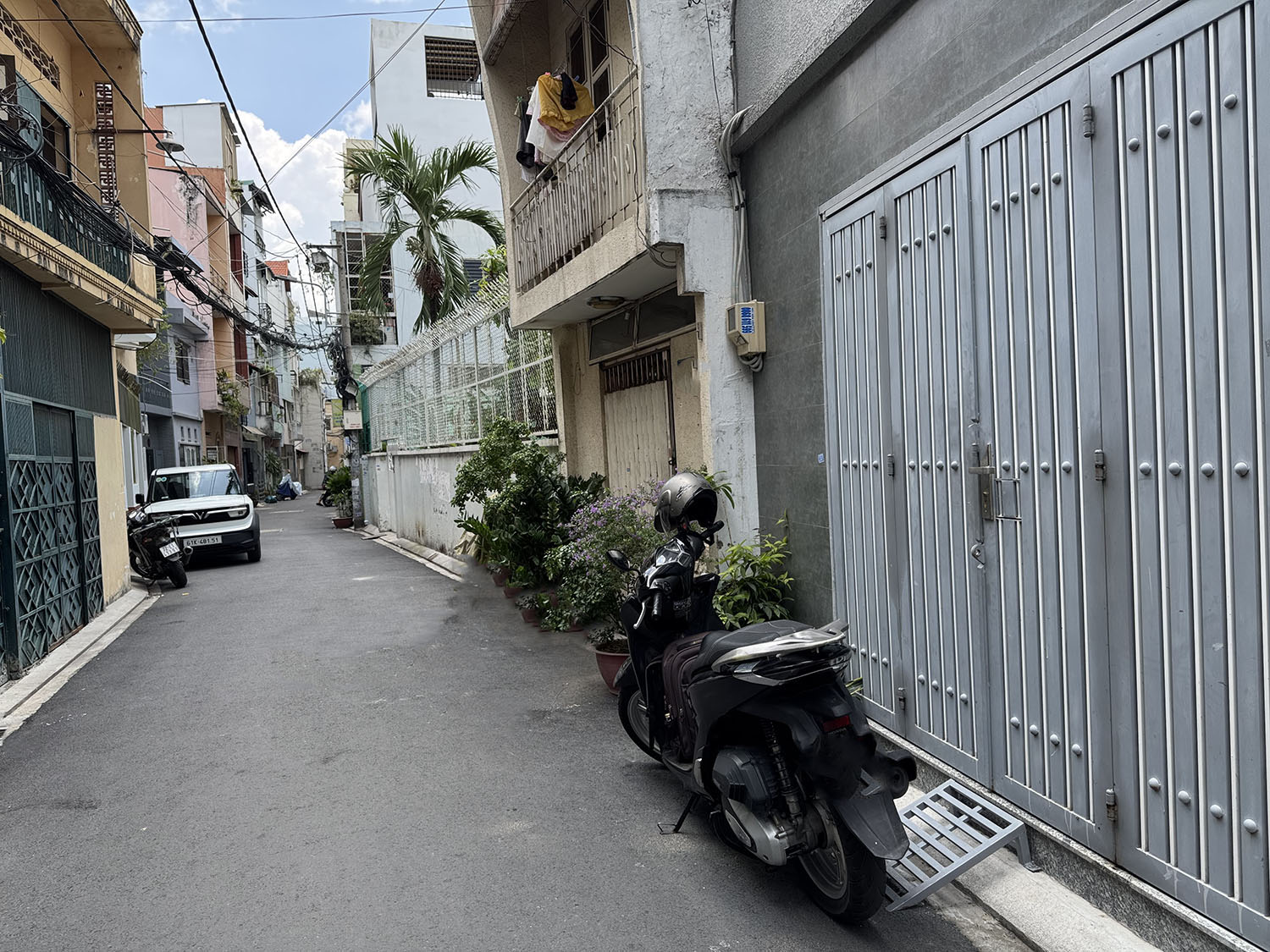 Nhà phố 3 lầu, góc 2 mặt tiền hêm 6m khu cao cấp Hồ Biểu Chánh, hẻm thông ra HVBánh, LVSỹ, Q.PNhuận